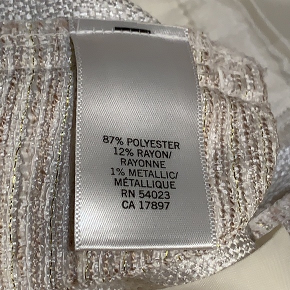 Banana Republic Tan and Gold shorts - Picture 4 of 5